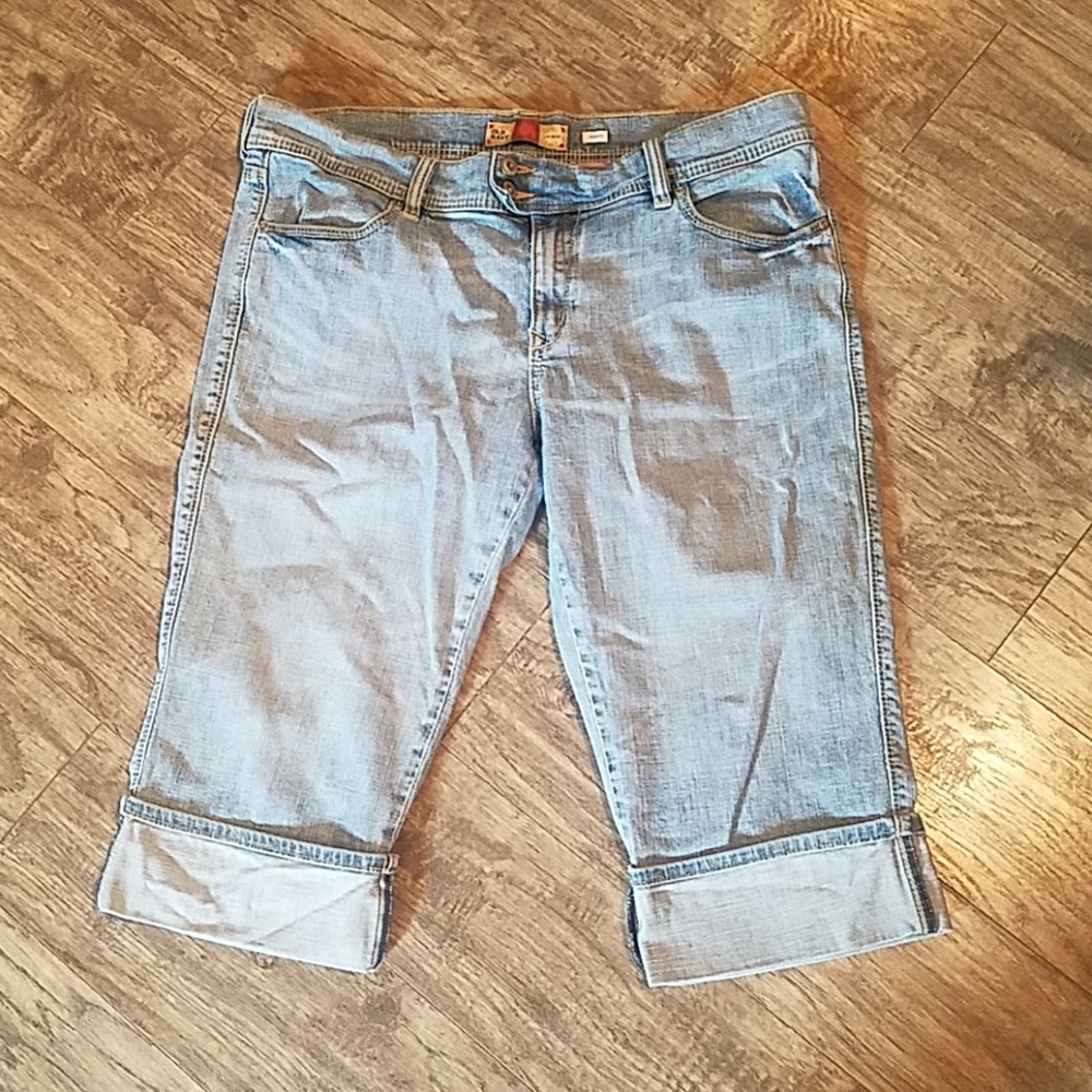 Old Navy Denim Capris